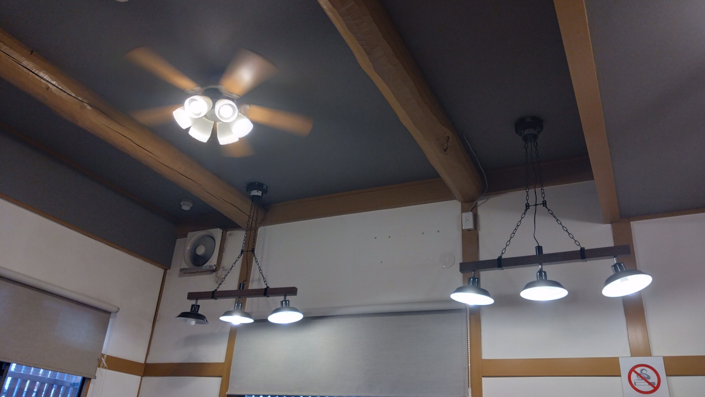 おしゃれな店内