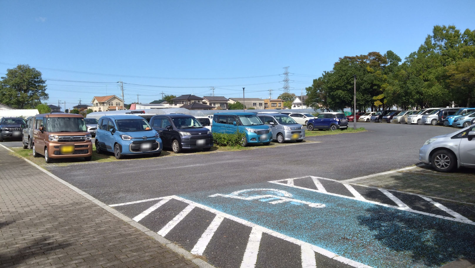 埼玉県環境科学国際センターの駐車場