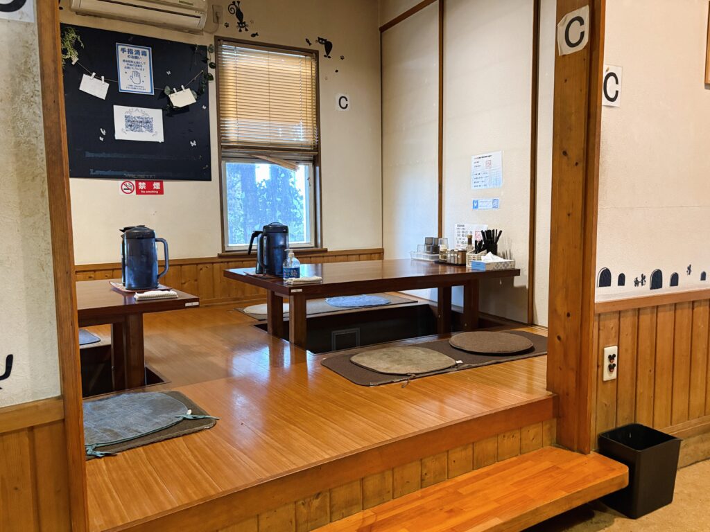 麺屋ひな多の店内の様子②